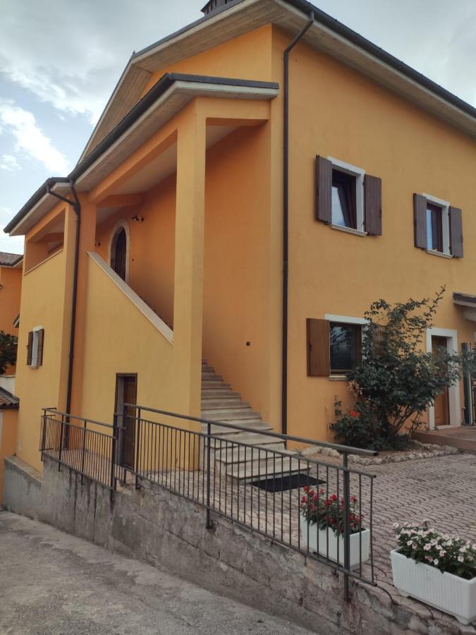 B&B Al Solito Posto LʼAquila Zewnętrze zdjęcie